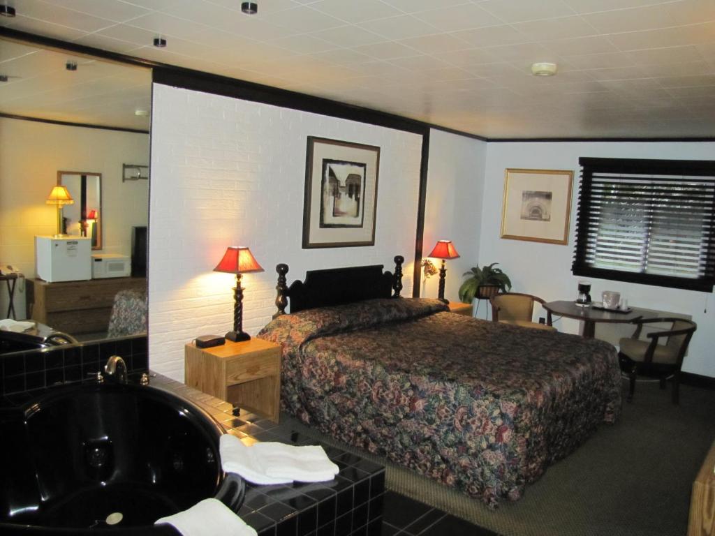 Colonial Inn Mercer-Grove City Kamer foto